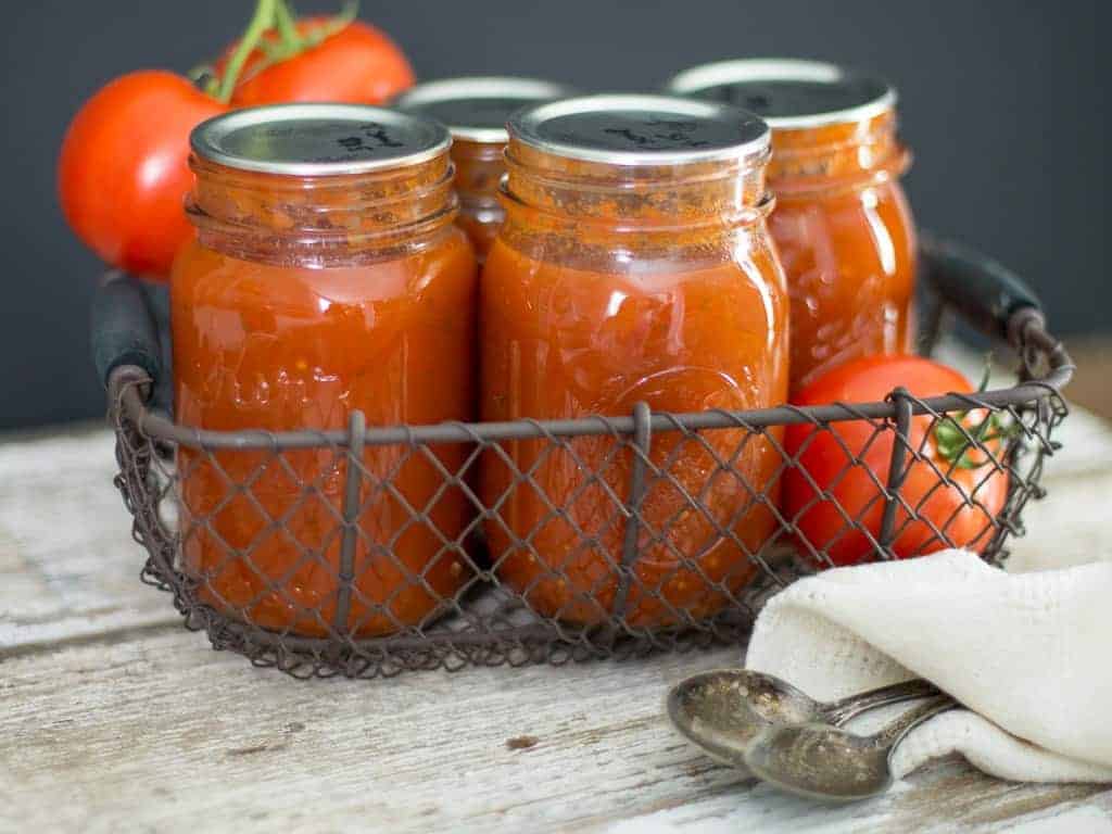 Fresh tomato soup in pint jars for how to can soup