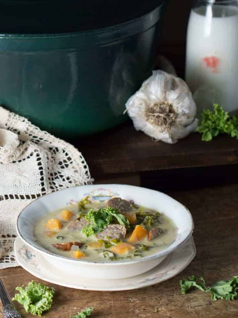 Loaded with creamy potatoes, Italian sausage, and kale this Easy Toscana Zuppa Soup is quick to make and will be a crowd pleaser for your whole family.