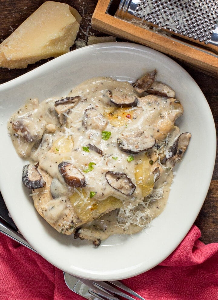 Slow Cooker Portobello Mushroom Chicken (Texas Roadhouse) - Intentional