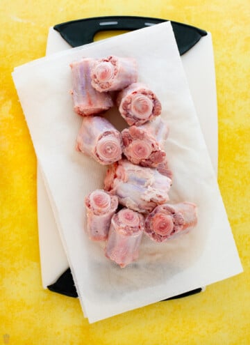 washed and dried oxtails