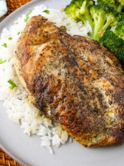 Texas Roadhouse Herb Crusted Chicken Plate juicy drips