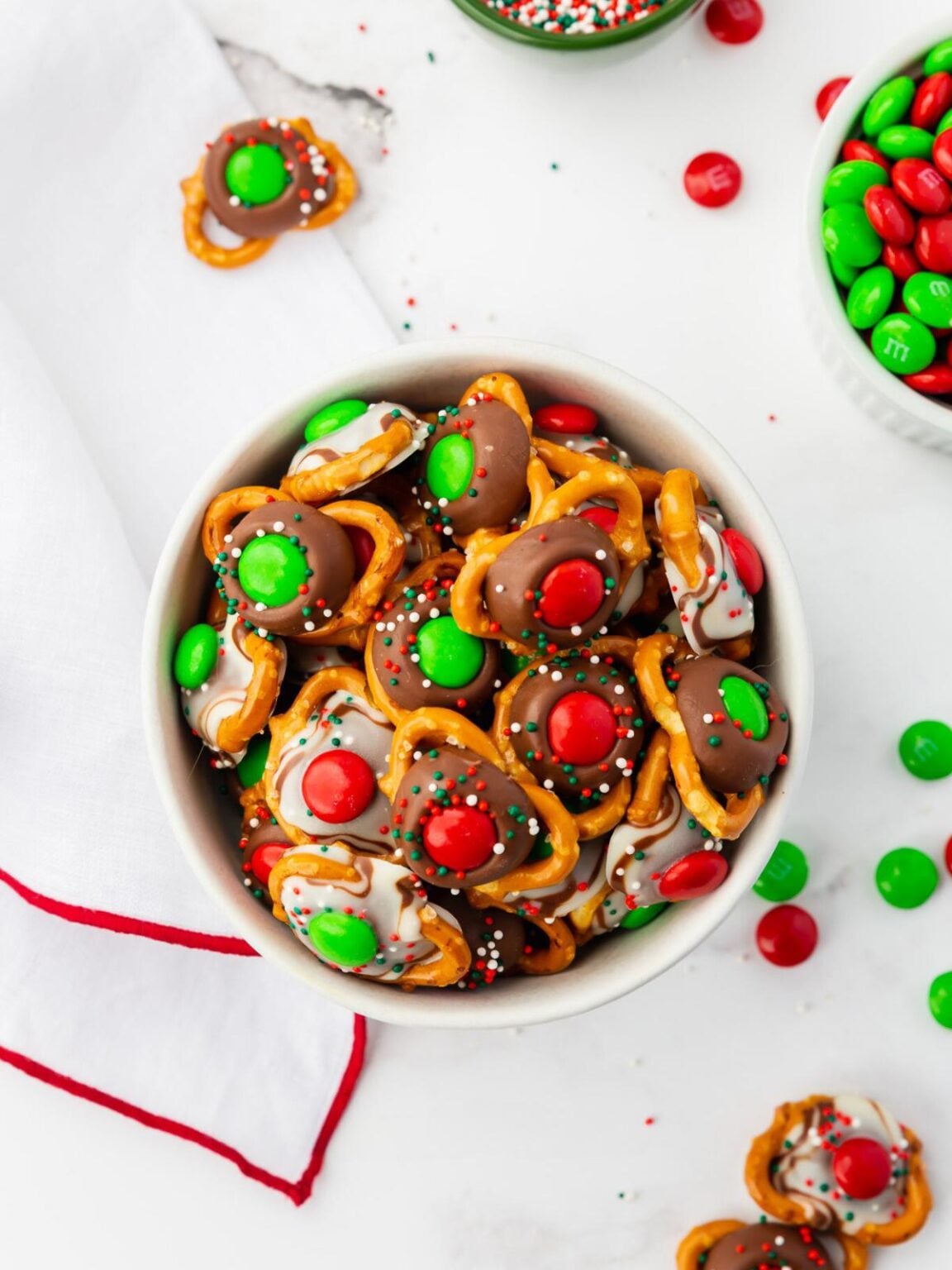 4 Ingredient Pretzel Christmas Treats in Just 10 Minutes Intentional